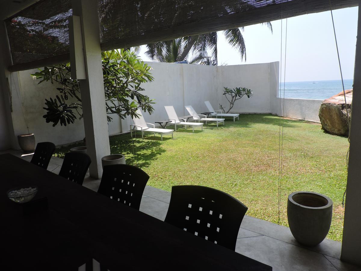 Galle Henna Beach House Bed & Breakfast Unawatuna Exterior photo